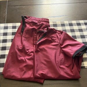 Cherokee Cabernet form size, medium scrubs